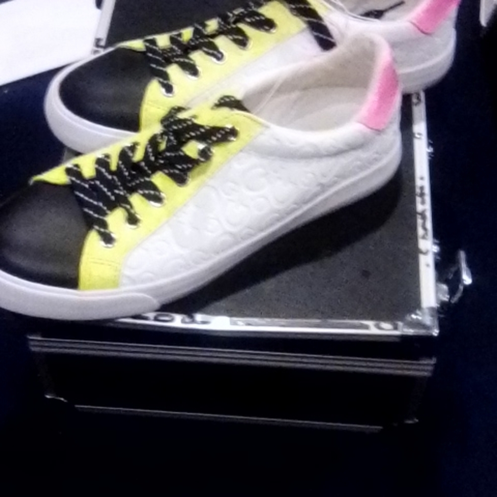 Guess shoes